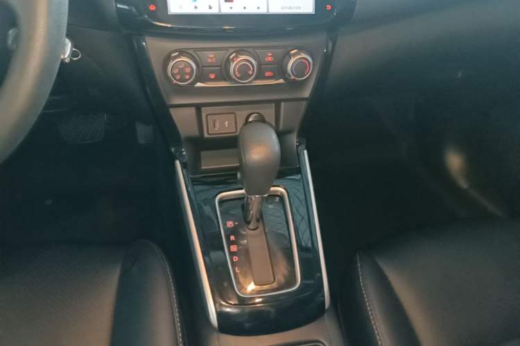 Used Nissan Sylphy 2022 Classic 1.6XL CVT Luxury Edition Gear Lever