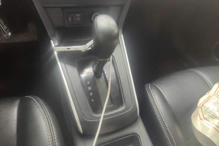 Used Nissan Sylphy 2022 Classic 1.6XE CVT Comfort Edition Gear Lever