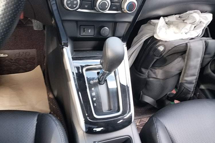 Used Nissan Sylphy 2022 Classic 1.6XL CVT Luxury Edition Gear Lever