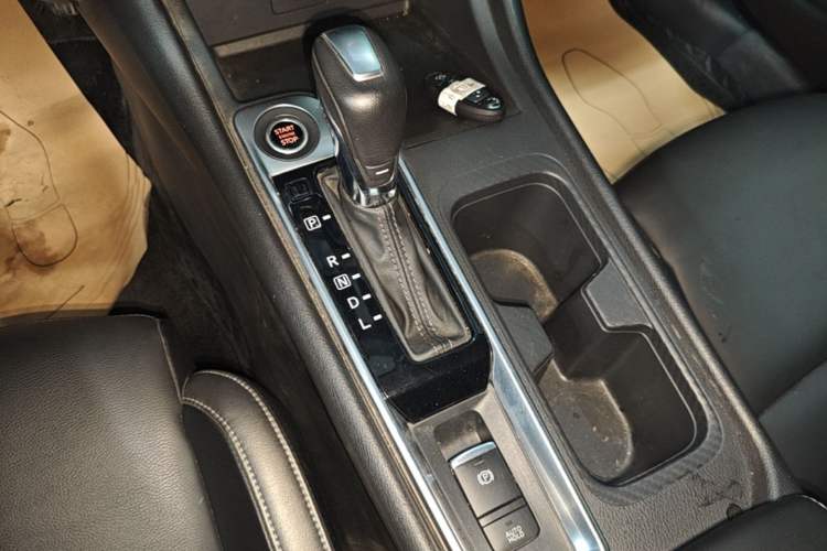Used Nissan Sylphy 2022 1.6L XL CVT Enjoyment Edition Gear Lever