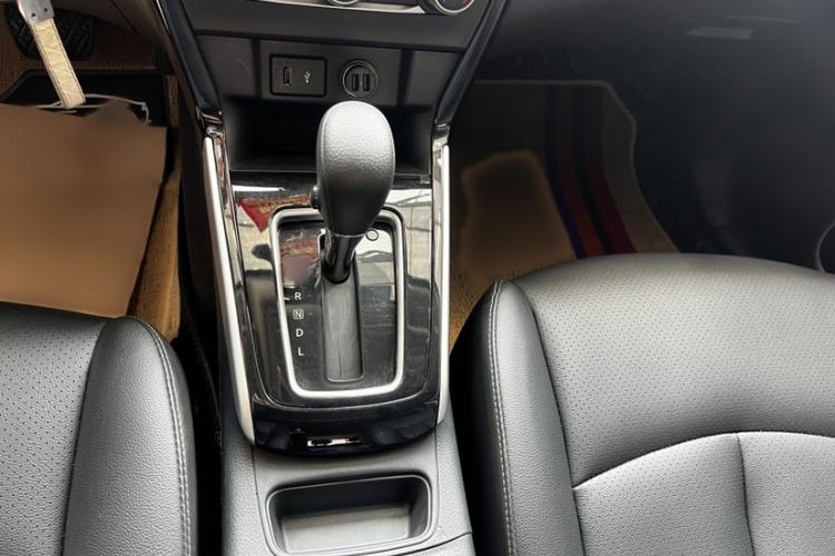 Used Nissan Sylphy 2022 Classic 1.6XL CVT Luxury Edition Gear Lever