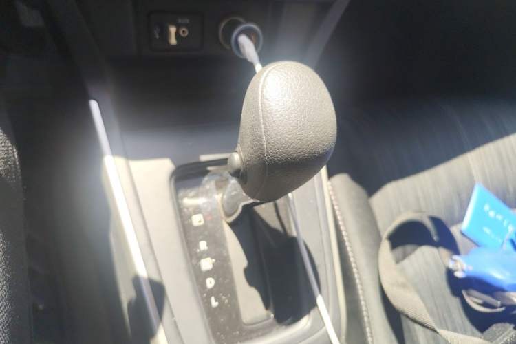 Used Nissan Sylphy 2022 Classic 1.6XE CVT Comfort Edition Gear Lever