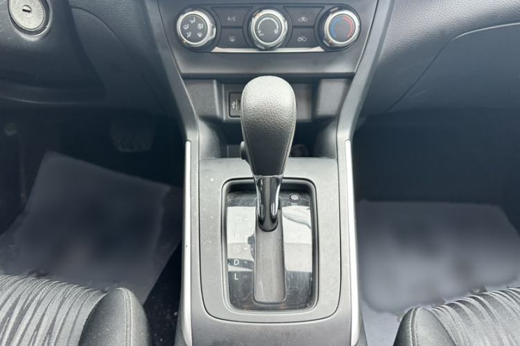 Used Nissan Sylphy 2022 Classic 1.6XE CVT Comfort Edition Gear Lever