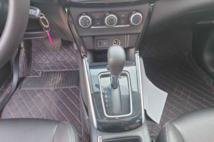 Used Nissan Sylphy 2022 Classic 1.6XL CVT Luxury Edition Gear Lever