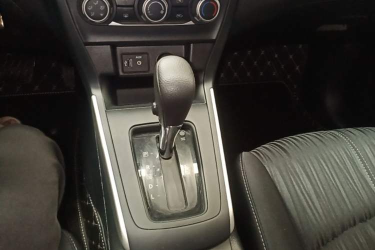 Used Nissan Sylphy 2022 Classic 1.6XE CVT Comfort Edition Gear Lever