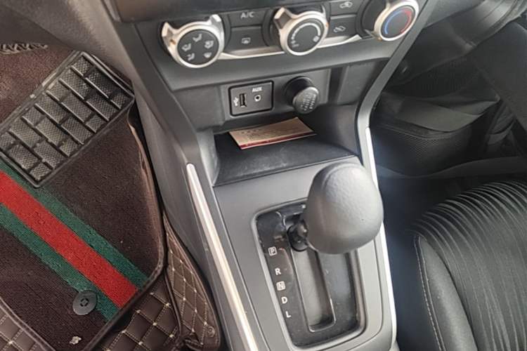 Used Nissan Sylphy 2022 Classic 1.6XE CVT Comfort Edition Gear Lever