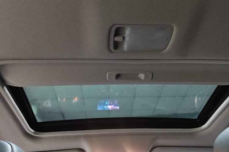 Used Nissan Sylphy 2022 Classic 1.6XL CVT Luxury Edition Headliner