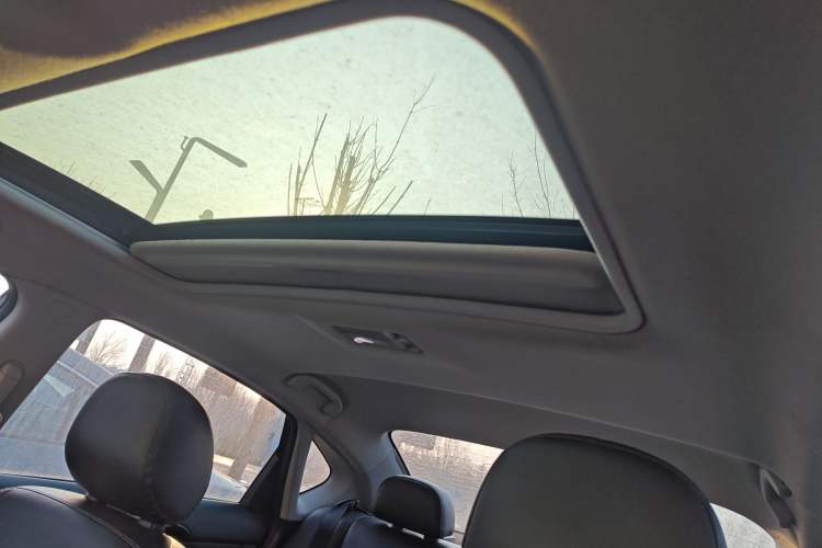 Used Nissan Sylphy 2022 Classic 1.6XL CVT Luxury Edition Headliner
