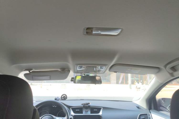 Used Nissan Sylphy 2022 Classic 1.6XE CVT Comfort Edition Headliner