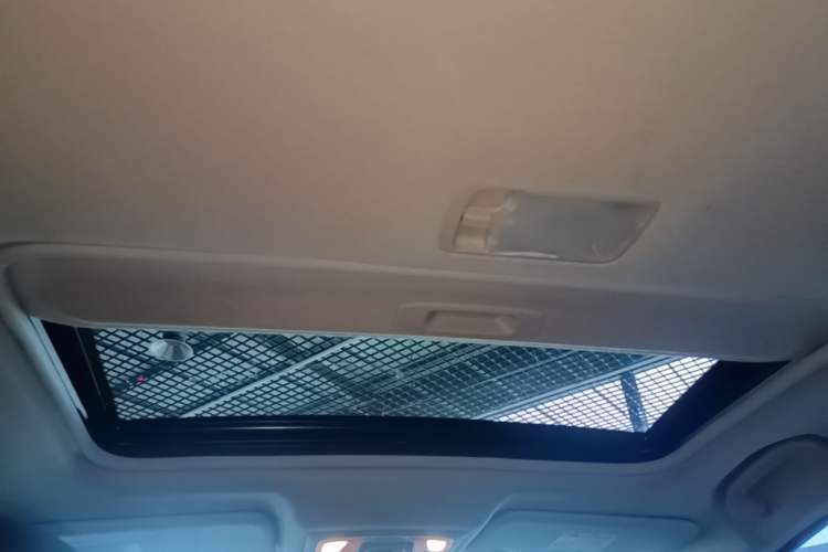 Used Nissan Sylphy 2022 Classic 1.6XL CVT Luxury Edition Headliner