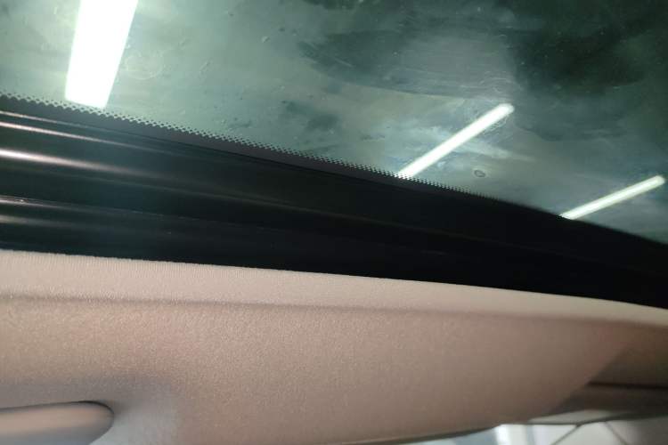 Used Nissan Sylphy 2022 Classic 1.6XL CVT Luxury Edition Headliner