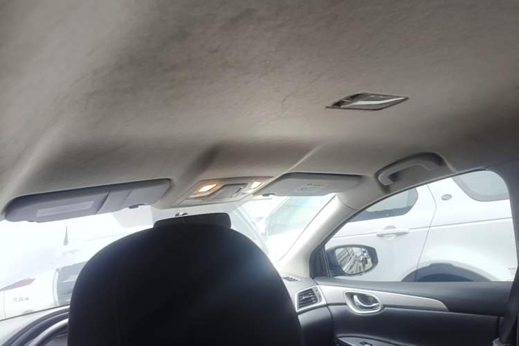 Used Nissan Sylphy 2022 Classic 1.6XE CVT Comfort Edition Headliner