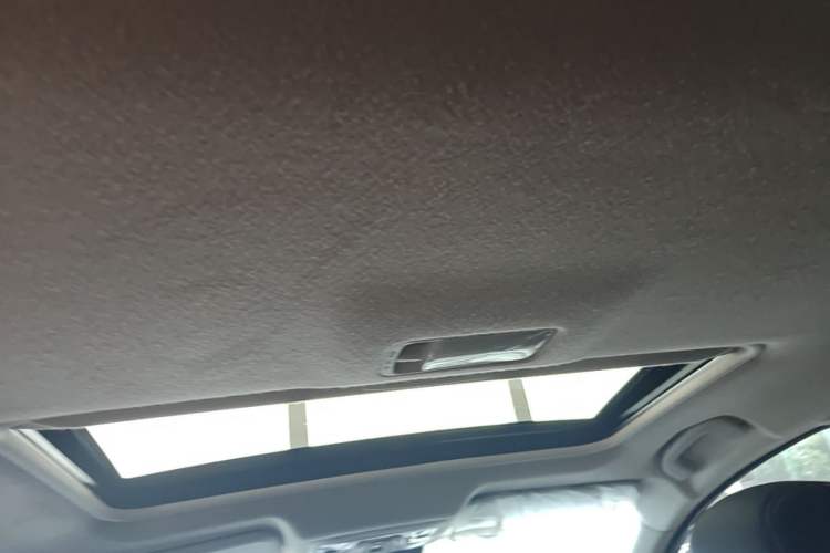 Used Nissan Sylphy 2022 Classic 1.6XL CVT Luxury Edition Headliner