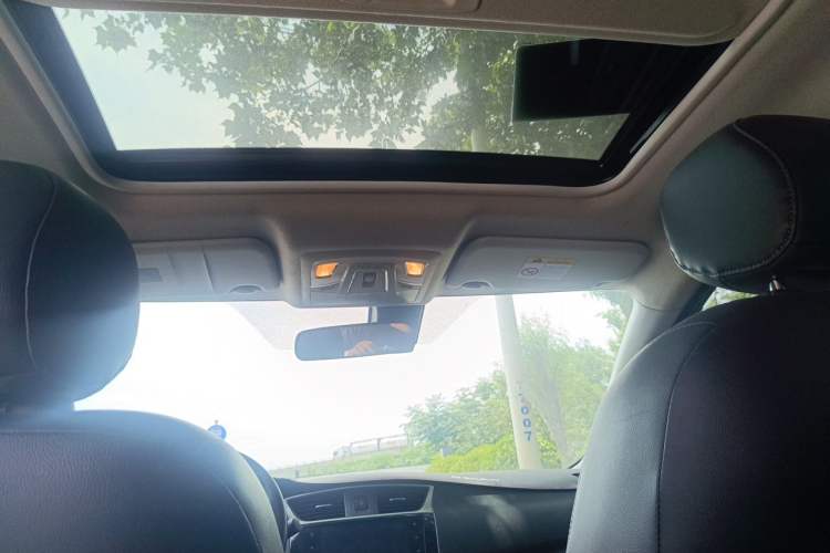 Used Nissan Sylphy 2022 Classic 1.6XL CVT Luxury Edition Headliner