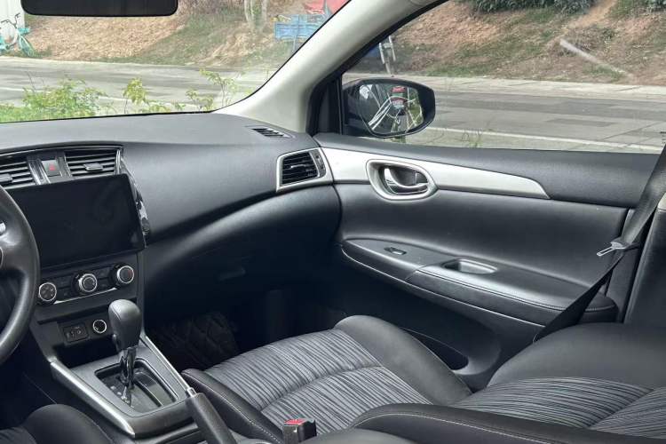 Used Nissan Sylphy 2022 Classic 1.6XE CVT Comfort Edition Interior 1