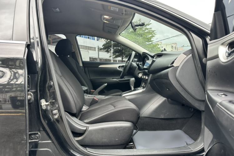 Used Nissan Sylphy 2022 Classic 1.6XE CVT Comfort Edition Interior 1