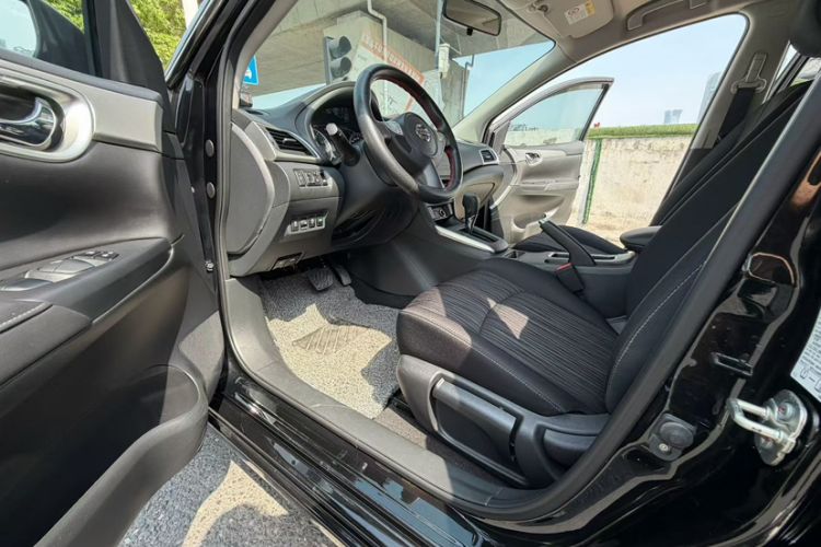 Used Nissan Sylphy 2022 Classic 1.6XE CVT Comfort Edition Interior 2