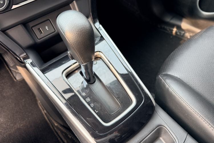 Used Nissan Sylphy 2022 Classic 1.6XL CVT Luxury Edition Interior 2