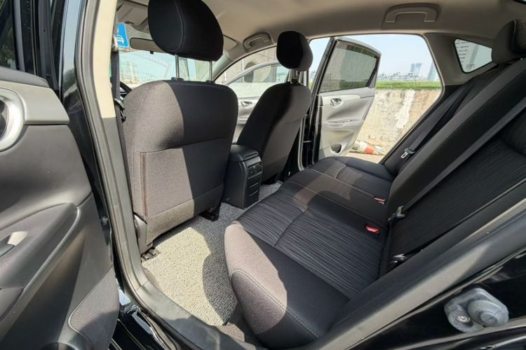 Used Nissan Sylphy 2022 Classic 1.6XE CVT Comfort Edition Interior 3