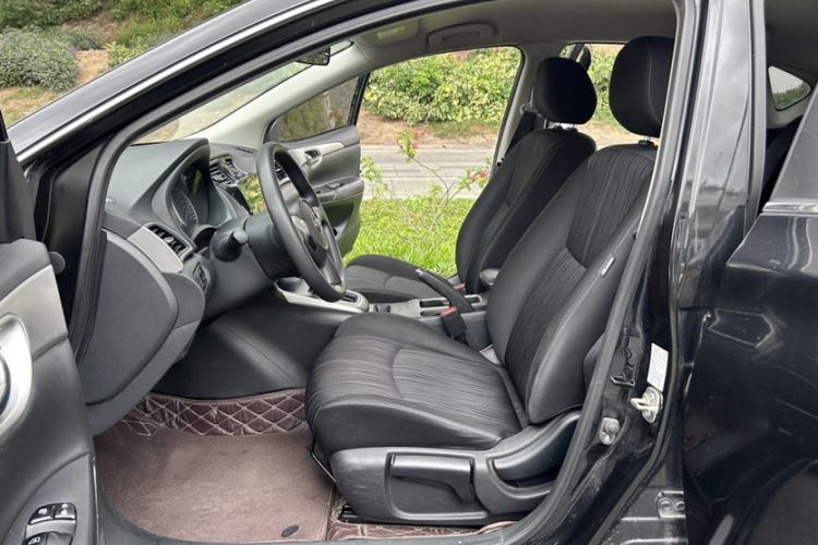 Used Nissan Sylphy 2022 Classic 1.6XE CVT Comfort Edition Interior 3