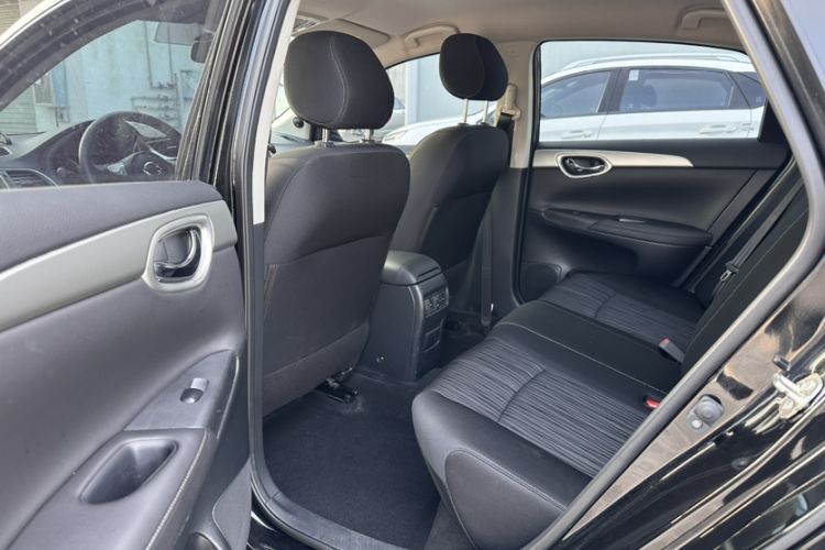 Used Nissan Sylphy 2022 Classic 1.6XE CVT Comfort Edition Interior 4