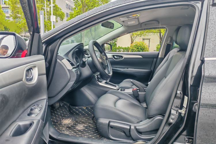 Used Nissan Sylphy 2022 Classic 1.6XE CVT Comfort Edition Interior 4