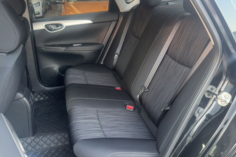 Used Nissan Sylphy 2022 Classic 1.6XE CVT Comfort Edition Interior 6