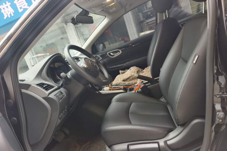 Used Nissan Sylphy 2022 Classic 1.6XL CVT Luxury Edition Left Front Seat