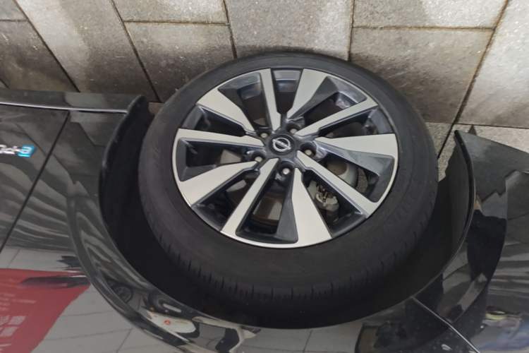 Used Nissan Sylphy 2022 Electric-Drive e-POWER Super Connect PLUS Left Front Wheel Hub