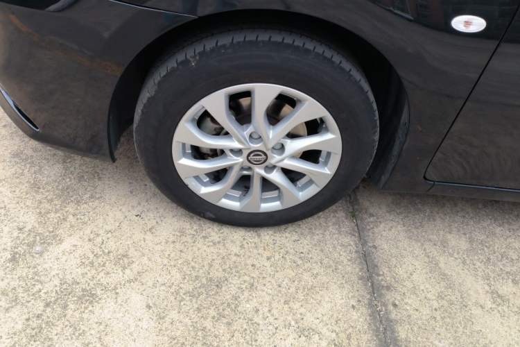 Used Nissan Sylphy 2022 Revised Version Classic 1.6XL CVT Luxury Edition Left Front Wheel Hub