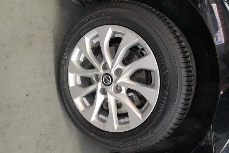 Used Nissan Sylphy 2022 Classic 1.6XL CVT Luxury Edition Left Front Wheel Hub
