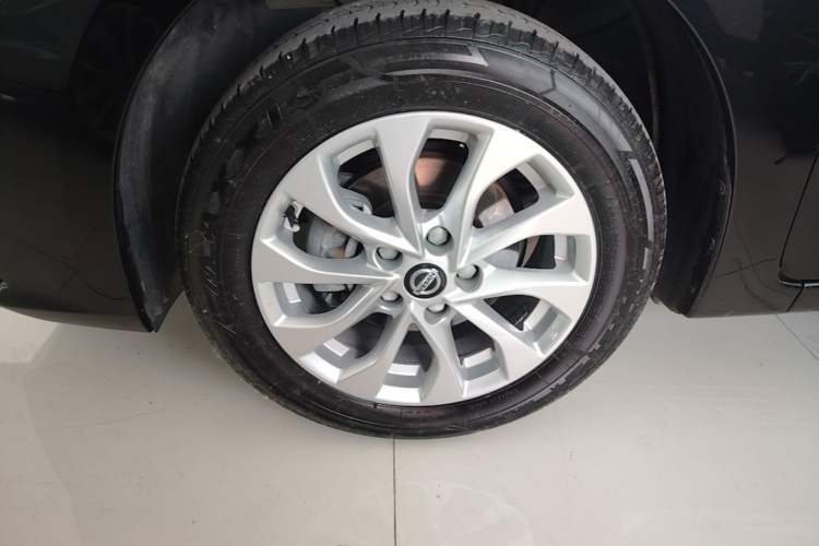 Used Nissan Sylphy 2022 Classic 1.6XE CVT Comfort Edition Left Front Wheel Hub