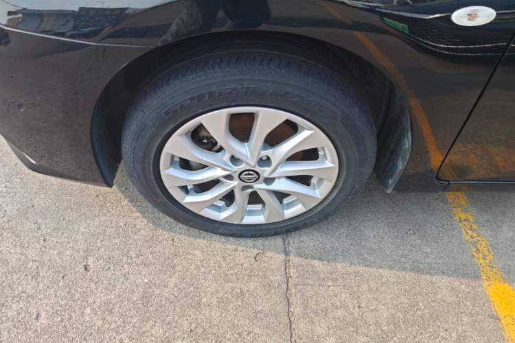 Used Nissan Sylphy 2022 Classic 1.6XL CVT Luxury Edition Left Front Wheel Hub
