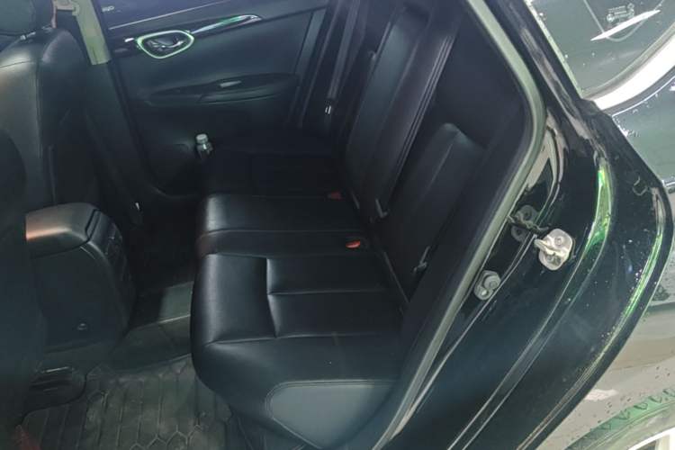 Used Nissan Sylphy 2022 Classic 1.6XL CVT Luxury Edition Left Rear Seat
