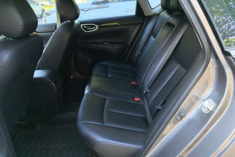Used Nissan Sylphy 2022 Classic 1.6XL CVT Luxury Edition Left Rear Seat