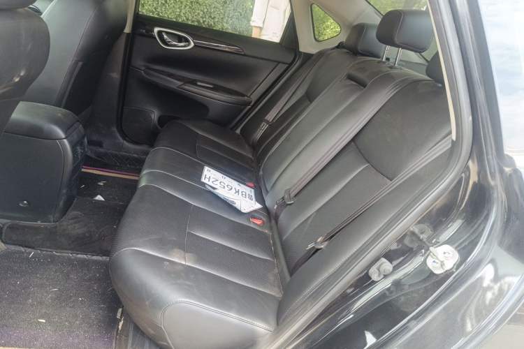 Used Nissan Sylphy 2022 Classic 1.6XL CVT Luxury Edition Left Rear Seat