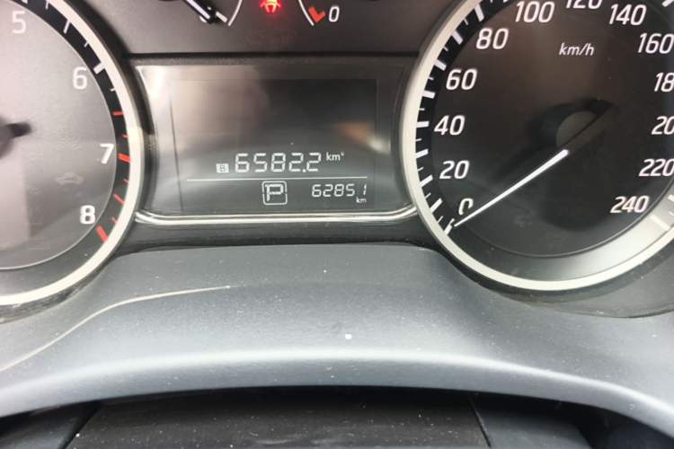 Used Nissan Sylphy 2022 Classic 1.6XL CVT Luxury Edition Odometer Close Up