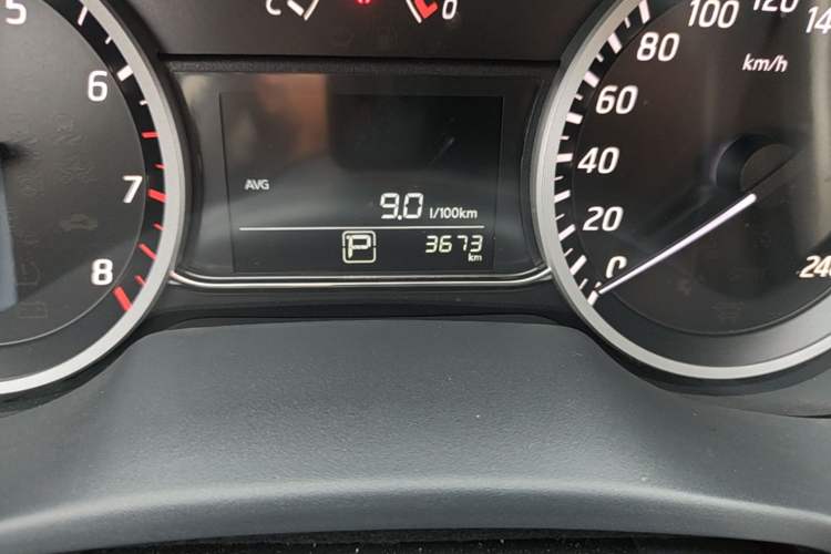 Used Nissan Sylphy 2022 Classic 1.6XL CVT Luxury Edition Odometer Close Up