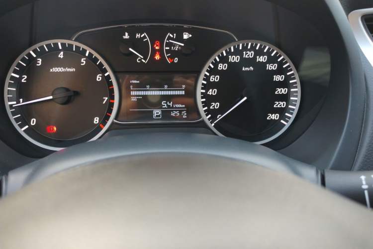 Used Nissan Sylphy 2022 Classic 1.6XE CVT Comfort Edition Odometer Close Up