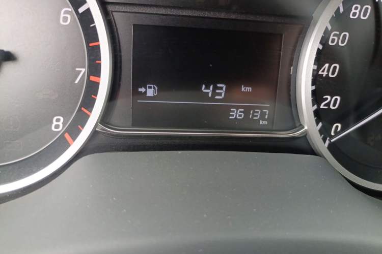 Used Nissan Sylphy 2022 Classic 1.6XE Manual Comfort Edition Odometer Close Up