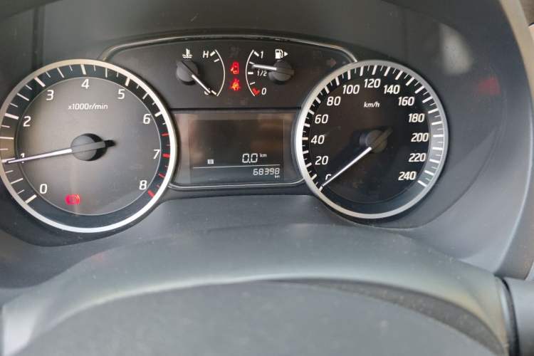 Used Nissan Sylphy 2022 Classic 1.6XE Manual Comfort Edition Odometer Close Up
