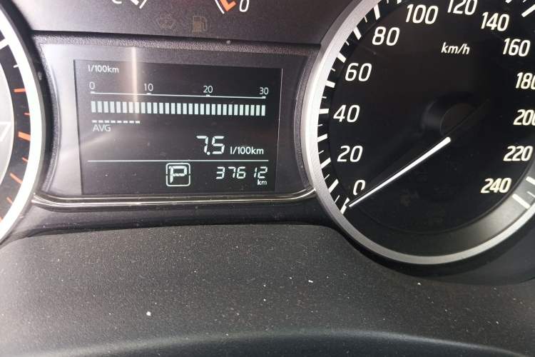 Used Nissan Sylphy 2022 Classic 1.6XE CVT Comfort Edition Odometer Close Up