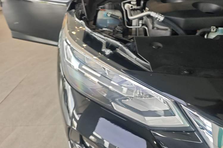 Used Nissan Sylphy 2022 e-POWER MAX with Advanced Electric Drive Autopilot Right Front Headlight