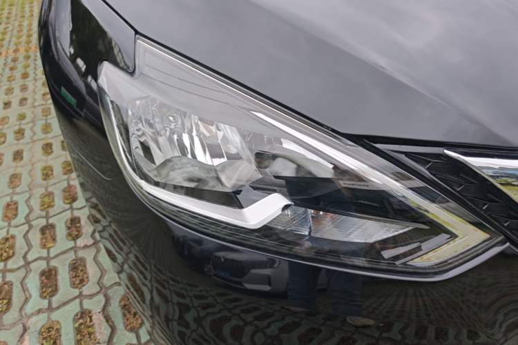 Used Nissan Sylphy 2022 Classic 1.6XL CVT Luxury Edition Right Front Headlight