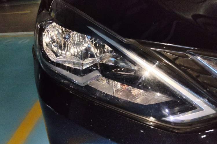 Used Nissan Sylphy 2022 Classic 1.6XE CVT Comfort Edition Right Front Headlight