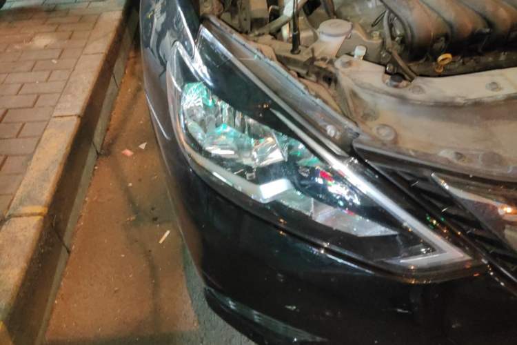 Used Nissan Sylphy 2022 Classic 1.6XE CVT Comfort Edition Right Front Headlight