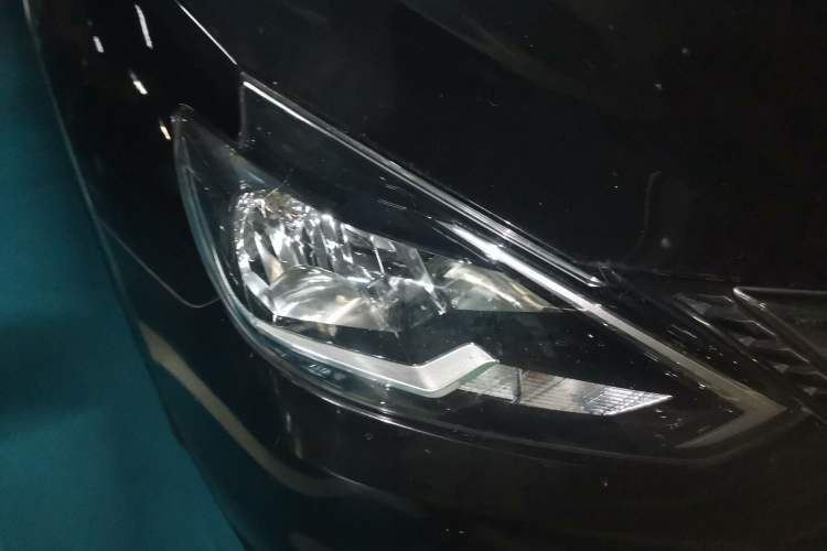 Used Nissan Sylphy 2022 Classic 1.6XL CVT Luxury Edition Right Front Headlight