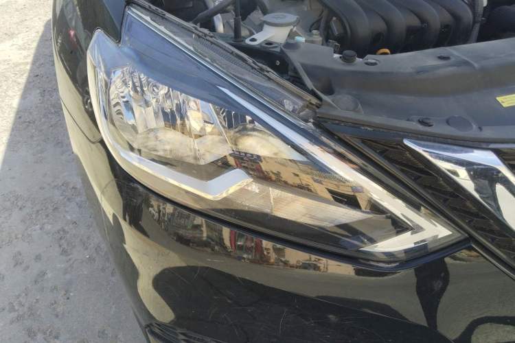 Used Nissan Sylphy 2022 Classic 1.6XE Manual Comfort Edition Right Front Headlight