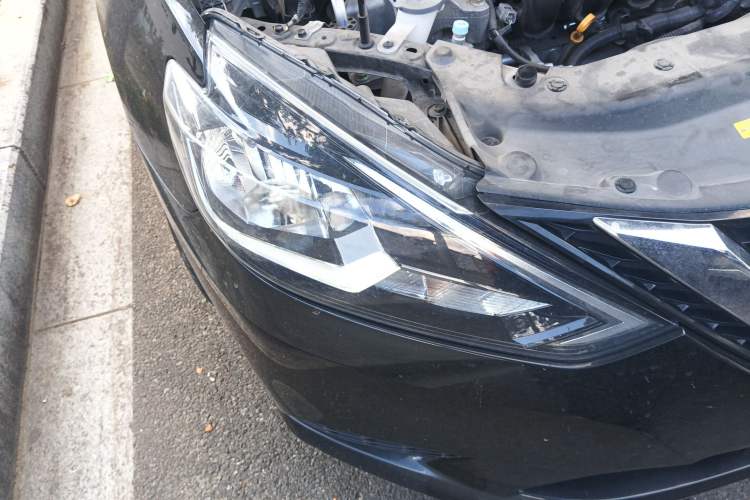 Used Nissan Sylphy 2022 Classic 1.6XE CVT Comfort Edition Right Front Headlight