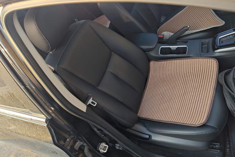 Used Nissan Sylphy 2022 Classic 1.6XL CVT Luxury Edition Right Front Seat